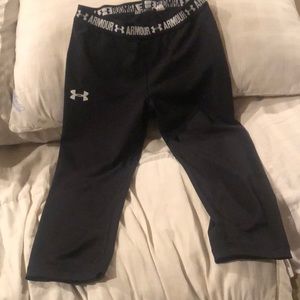 under armour cropped leggings
